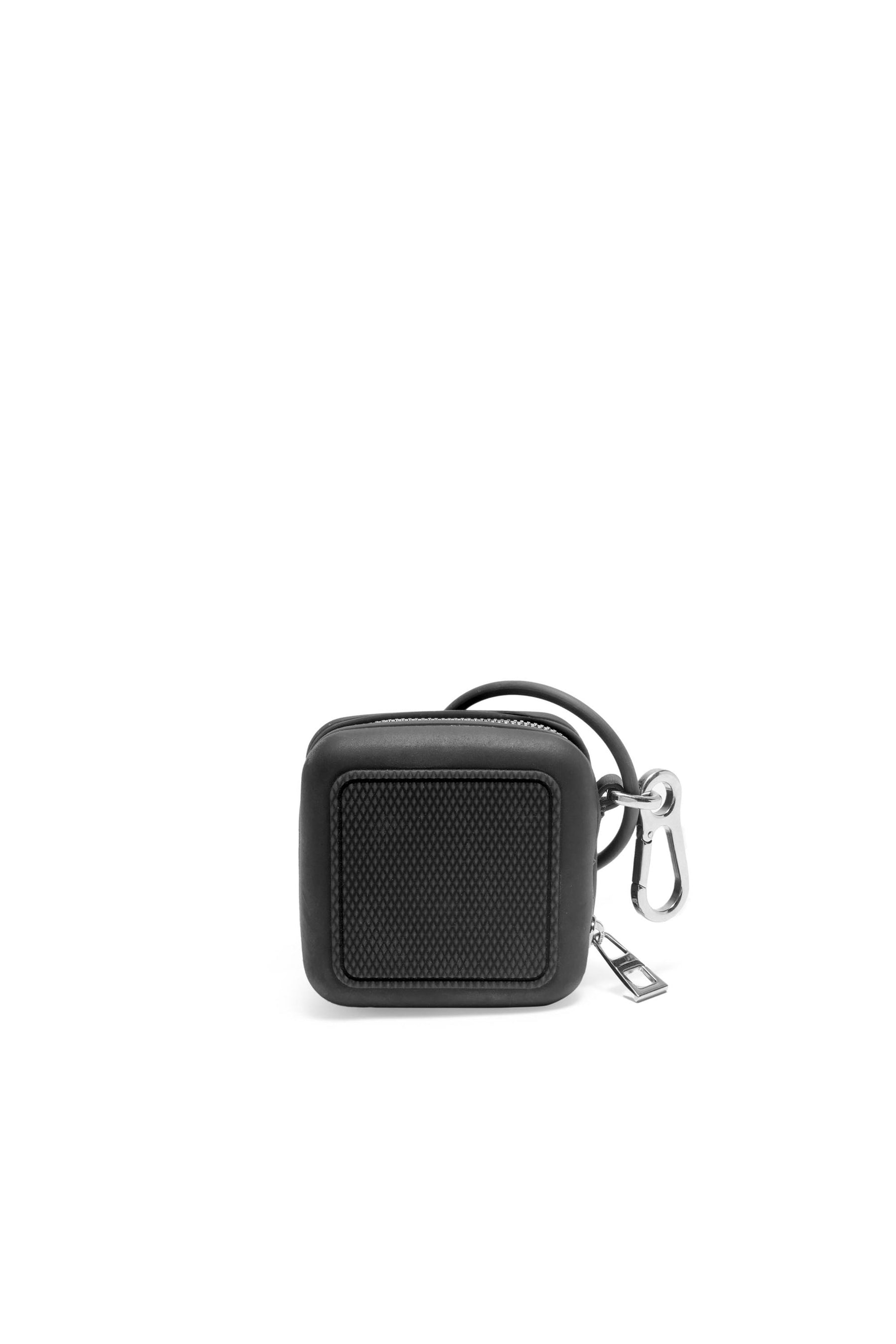 MOLDED COIN CASE / BLK
