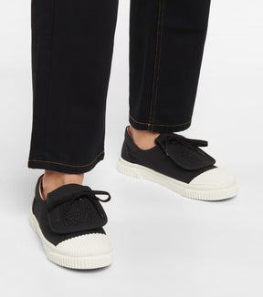 Flap canvas sneakers