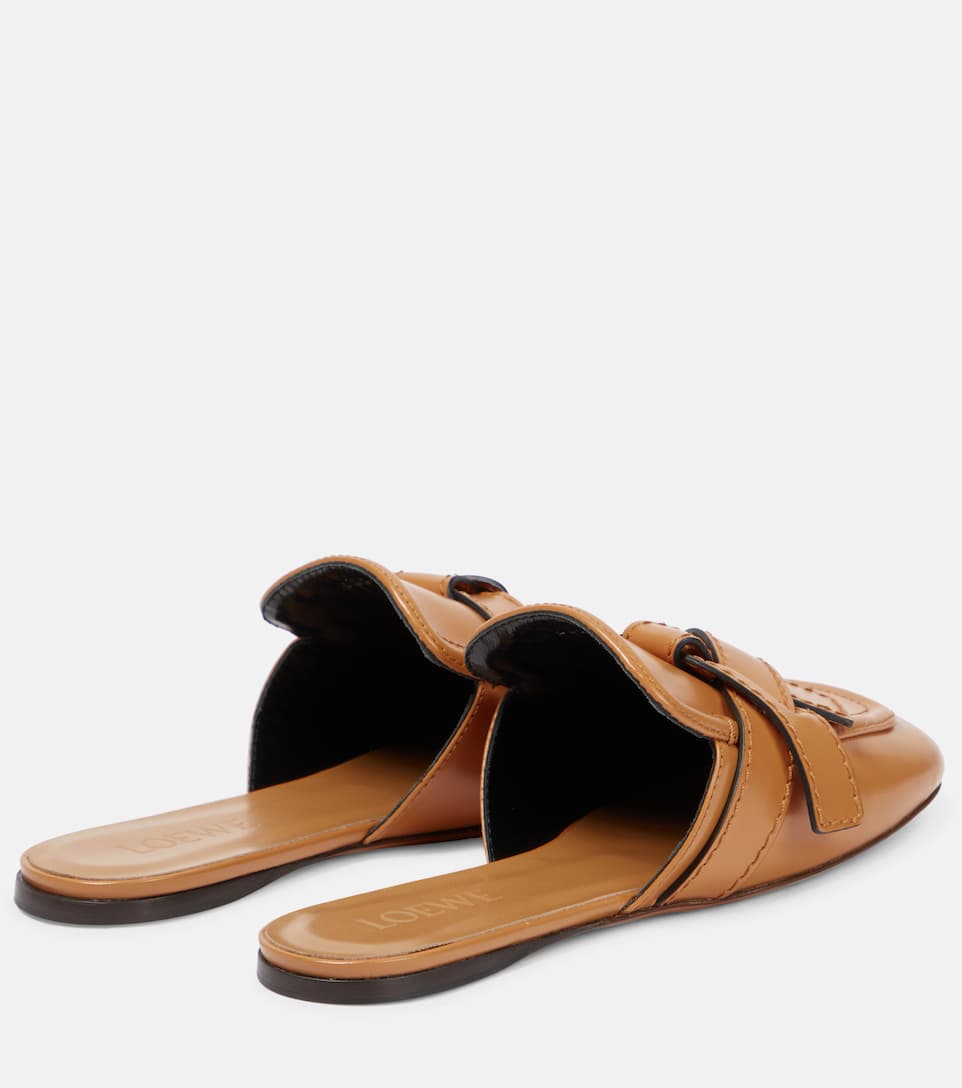 Gate leather slippers