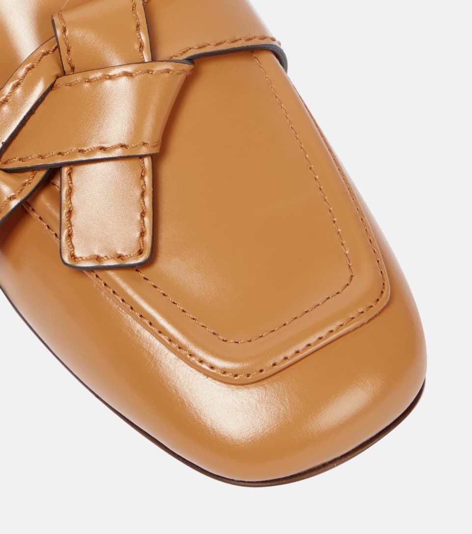 Gate leather slippers